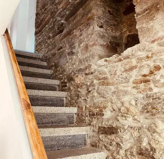 Majatalo Albergue Y Gelateria Il Nonno