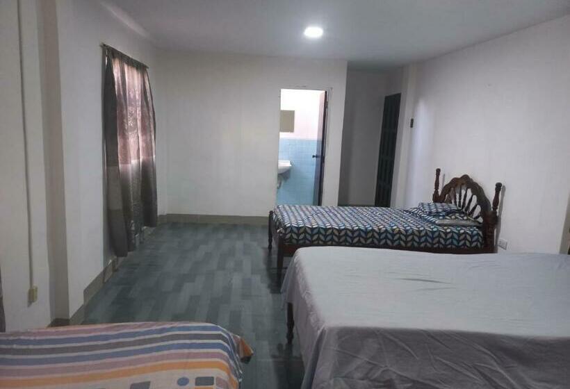 פנסיון Habitaciones Grupales