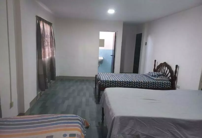 ペンション Habitaciones Grupales