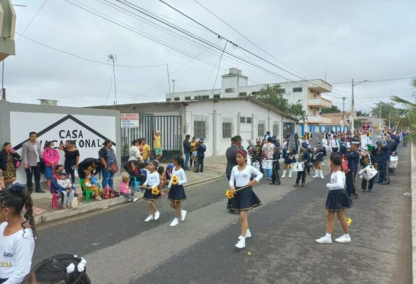 פנסיון Habitaciones Grupales