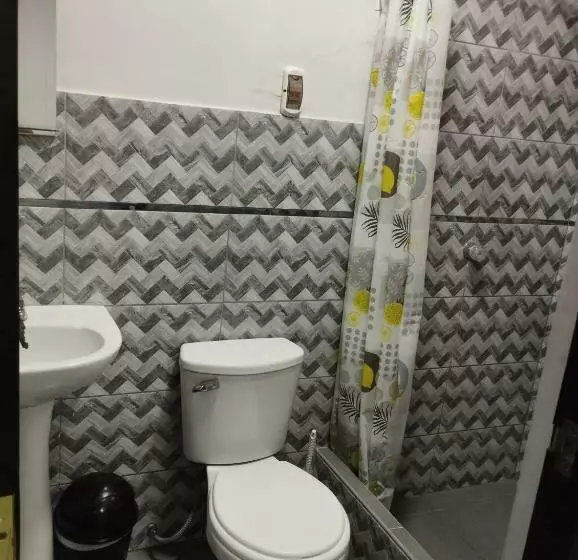 پانسیون Hostal El Edén Huaral