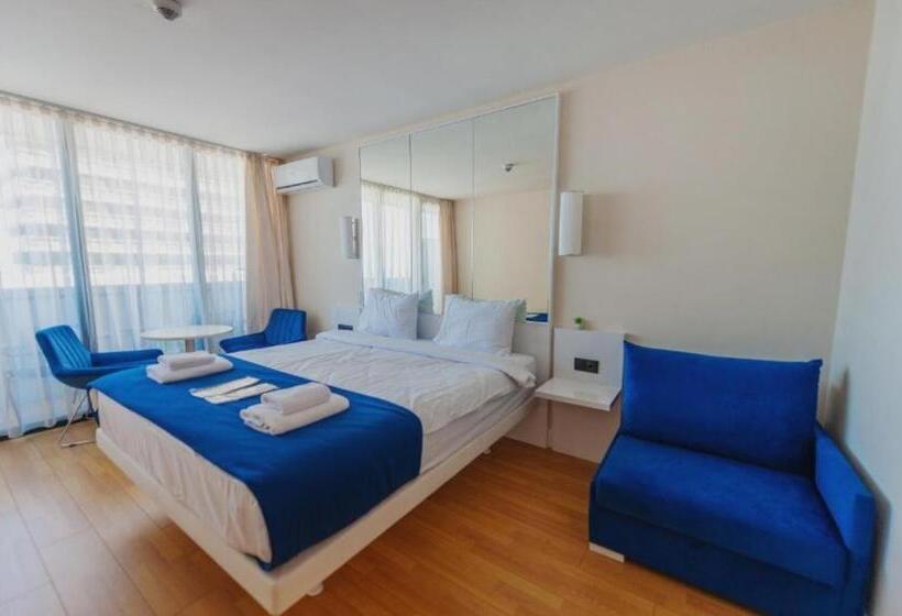 Sea Line Aparthotel & Batumi Beach Resort