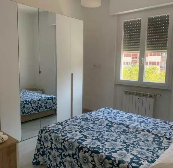 The Lookout Apartment