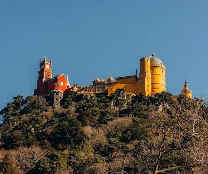 Aamiaismajoitus (B&B) Azenhas Do Mar Valley House