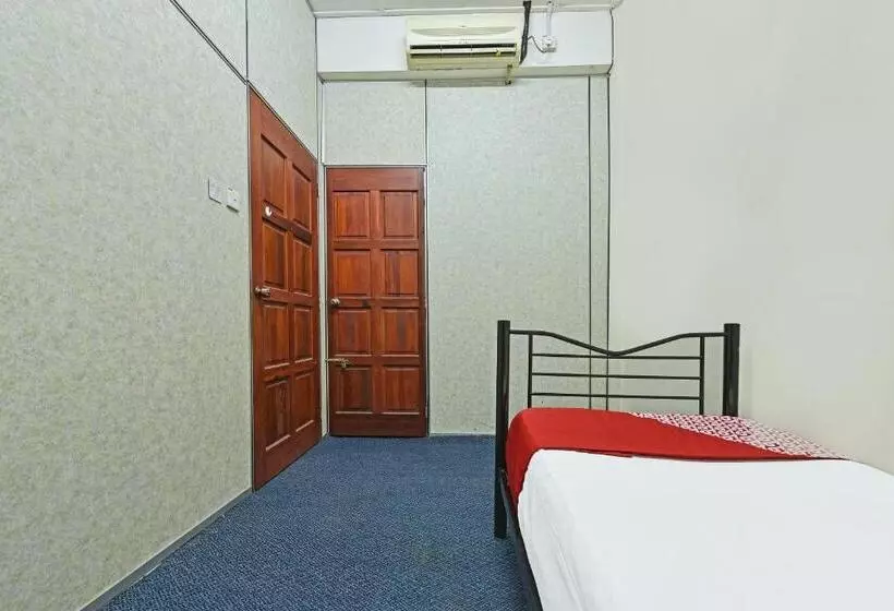 ホテル Oyo 90593 Bajet Gaya Warisan