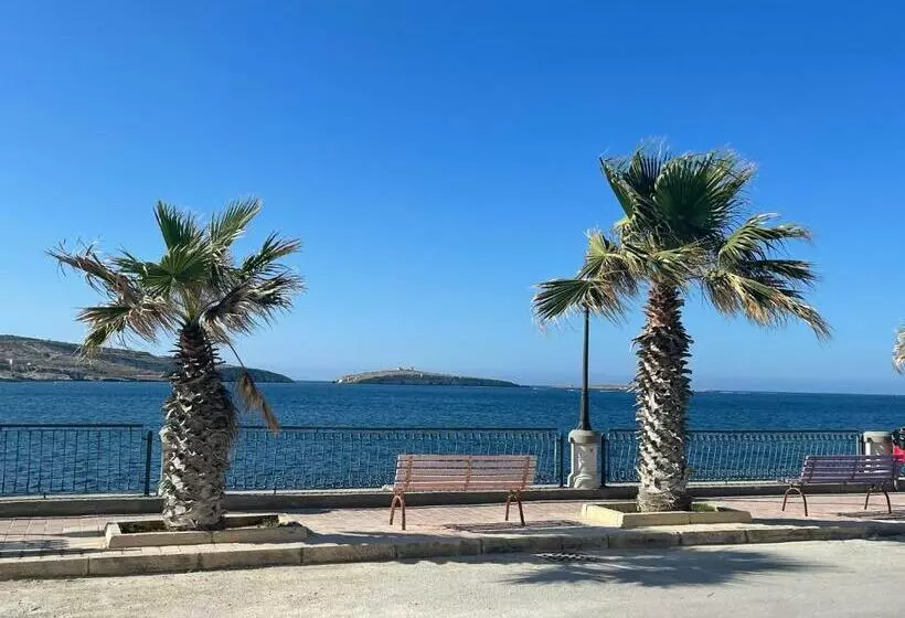 New & Comfortable 7sun Apartments Near Sandy Beach