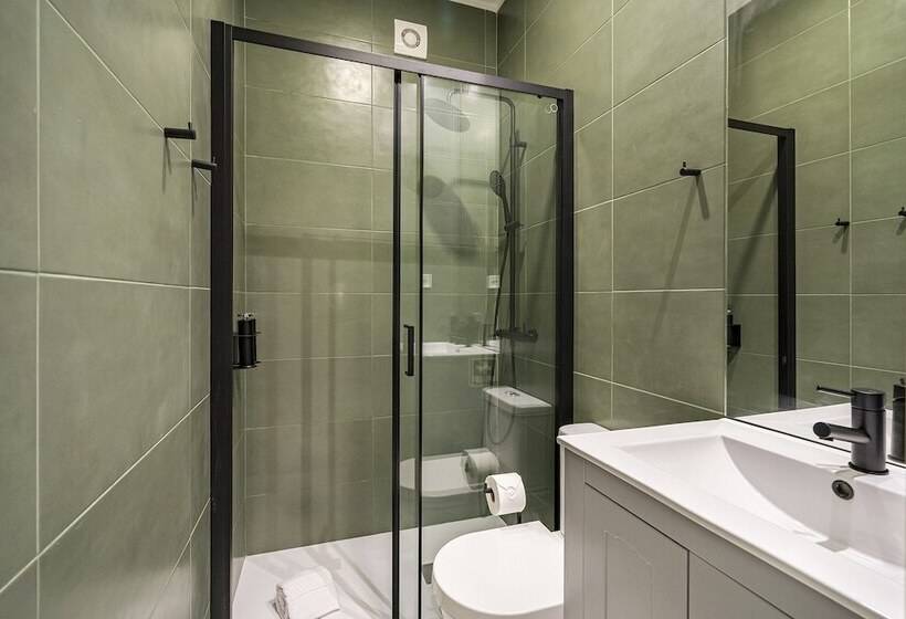 Olivia 1895 Apartments