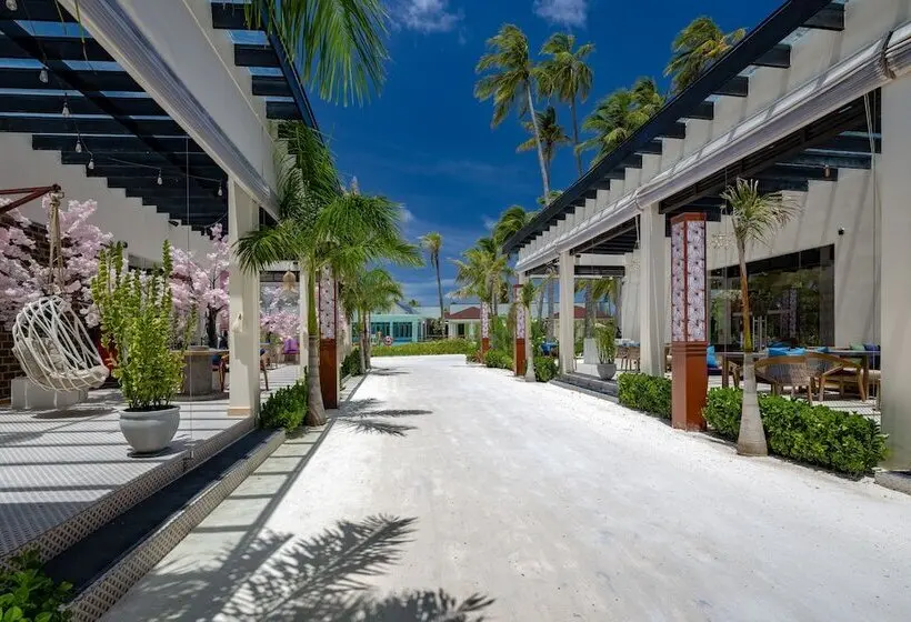 استراحتگاه Oblu Xperience Ailafushi - All Inclusive