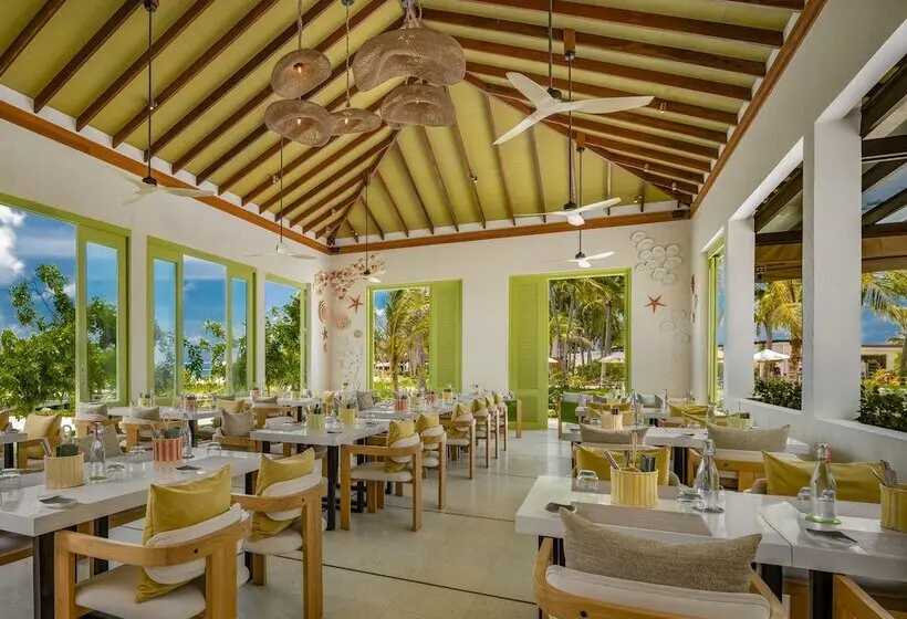 استراحتگاه Oblu Xperience Ailafushi - All Inclusive