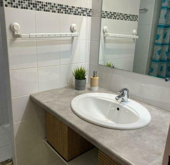 Appart Cosy Au Calme   Parking Privé Balcon Clim