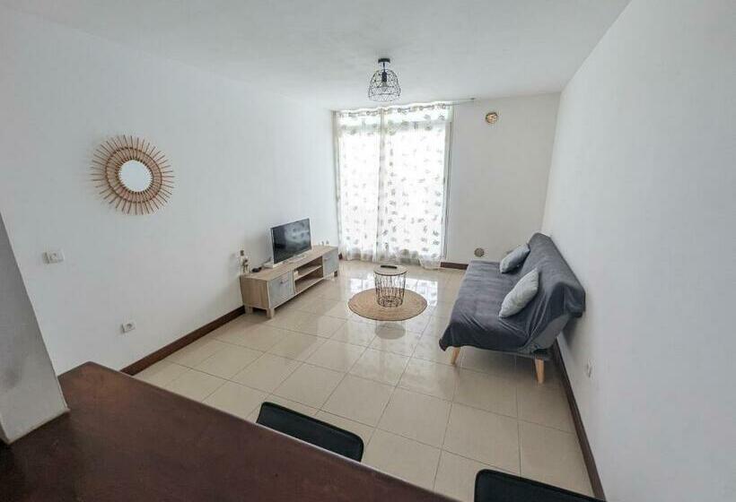 Entièrement équipé, Climatisé, Wifi, Au Dernier étage Sans Vis à Vis