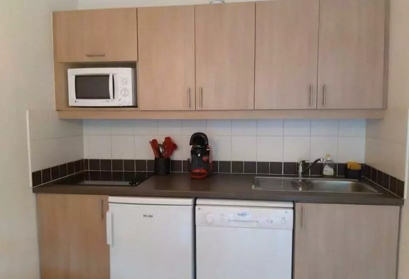 T2 Les Orres 1800 Pied Des Pistes Avec Piscine