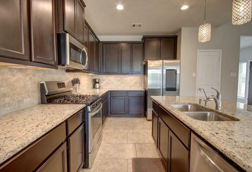 Affordable 3 Bedroom Townhouse With Backyard ~ Double Story