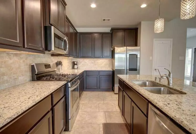 Affordable 3 Bedroom Townhouse With Backyard ~ Double Story