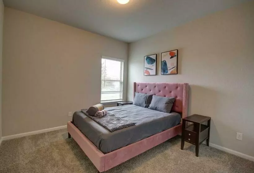 Affordable 3 Bedroom Townhouse With Backyard ~ Double Story