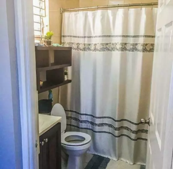 Book A Cozy Getaway: Near Bob Marley Museum