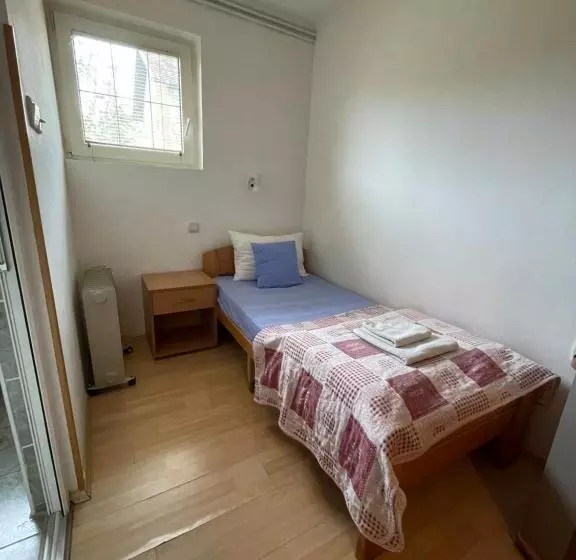 Guest House Luxotel