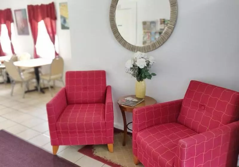 ホテル Countryside Inn Richmondville