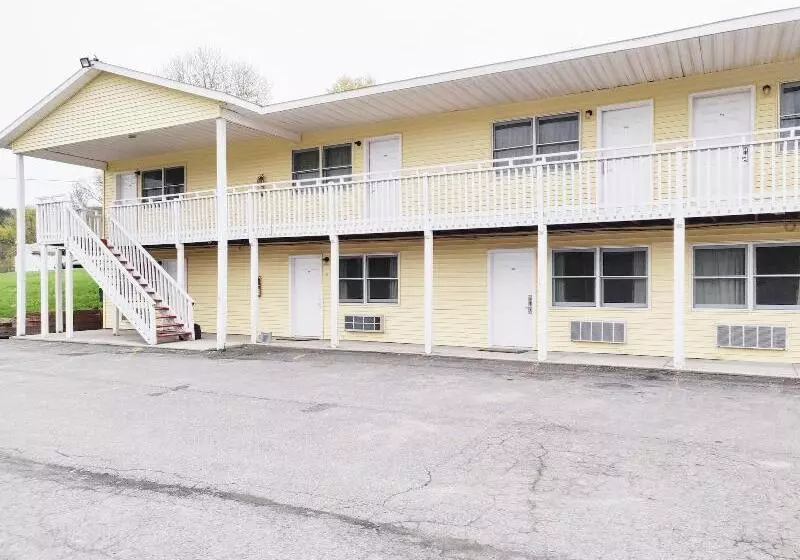 ホテル Countryside Inn Richmondville