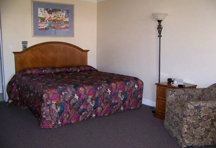 בית מלון כפרי Emerald Sands Inn