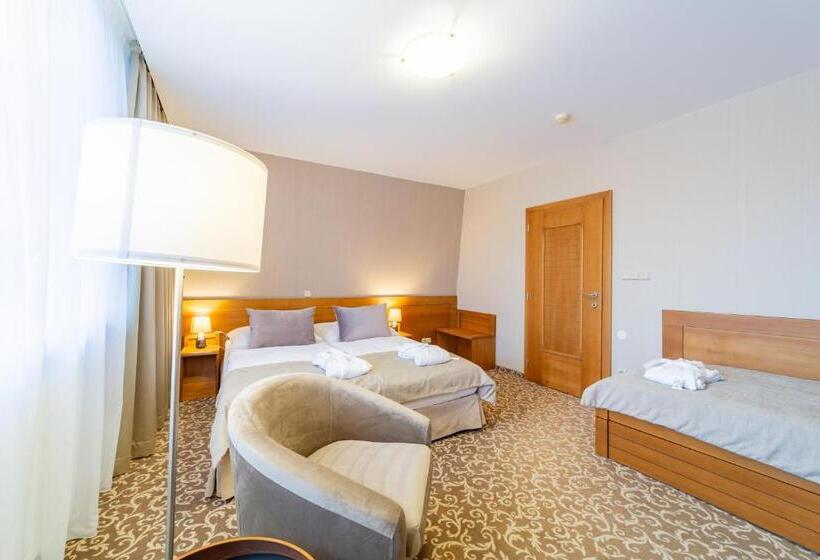 בית מלון כפרי Kontakt Wellness