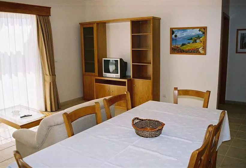 هتل Paraiso Dourado