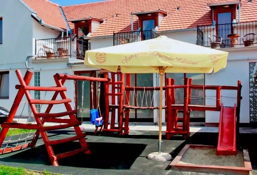 ホテル Polgár Panzió