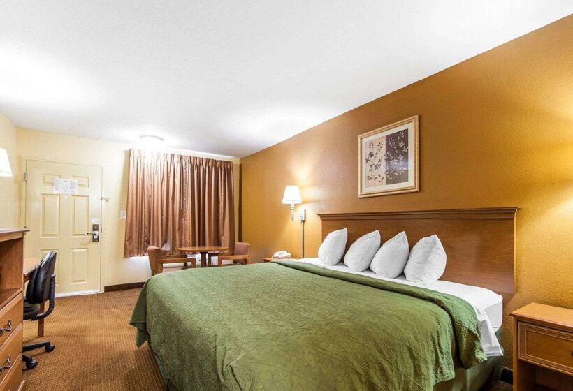 בית מלון כפרי Quality Inn & Suites