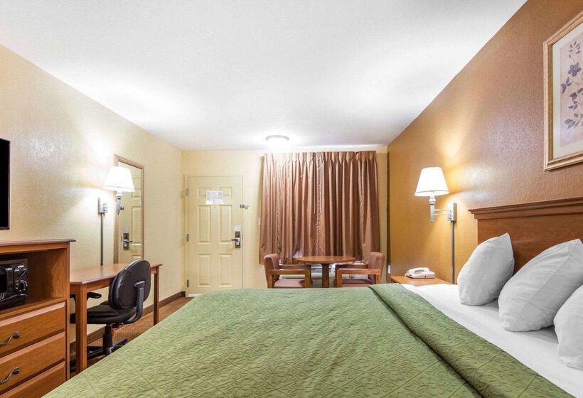 בית מלון כפרי Quality Inn & Suites