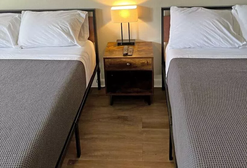 Отель Red Carpet Inn   Houma