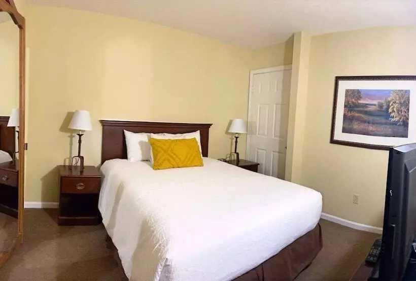 酒店 The Central Downtown Inn Suites