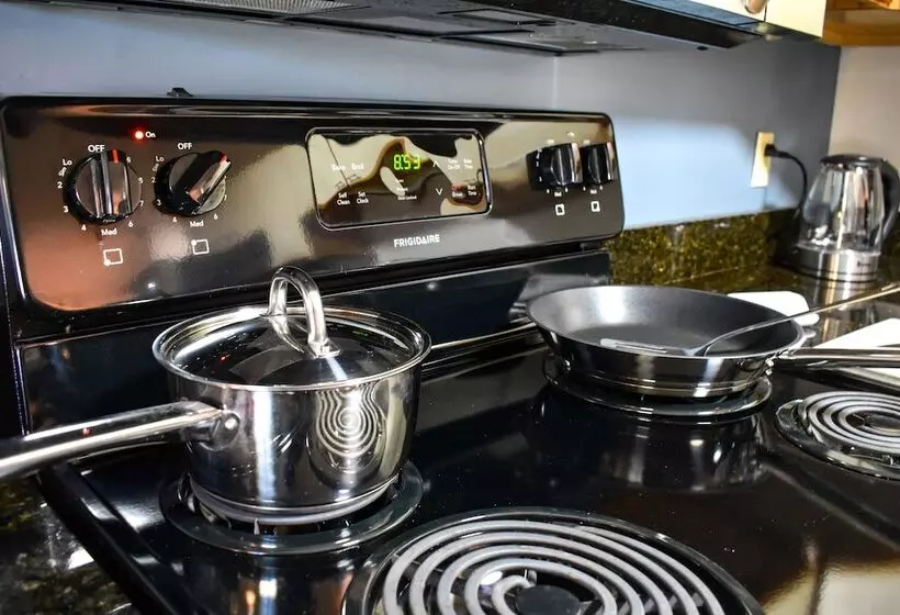 酒店 The Central Downtown Inn Suites