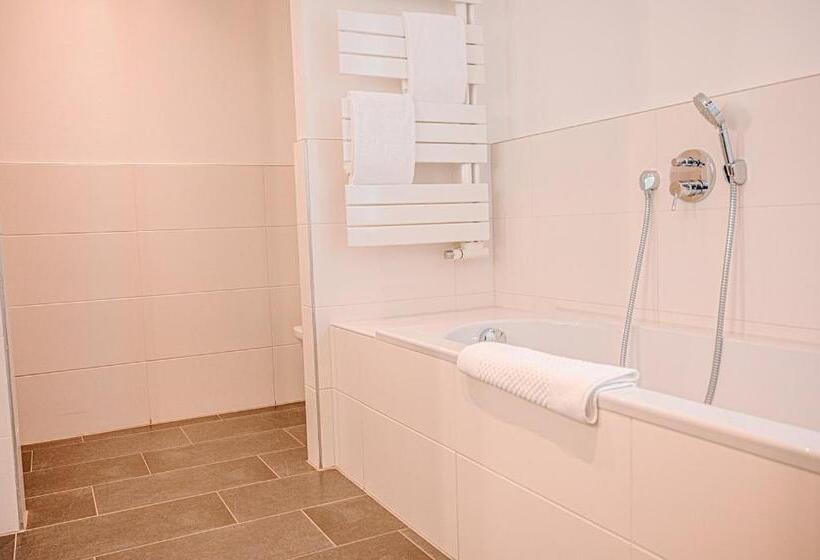 酒店 The Grand Ahrenshoop