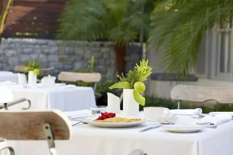 The Robertson Small Hotel And Spa By The Living Journey Collection