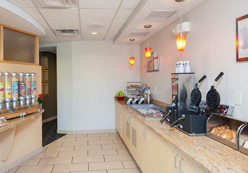 호텔 Towneplace Suites Des Moines Urbandale