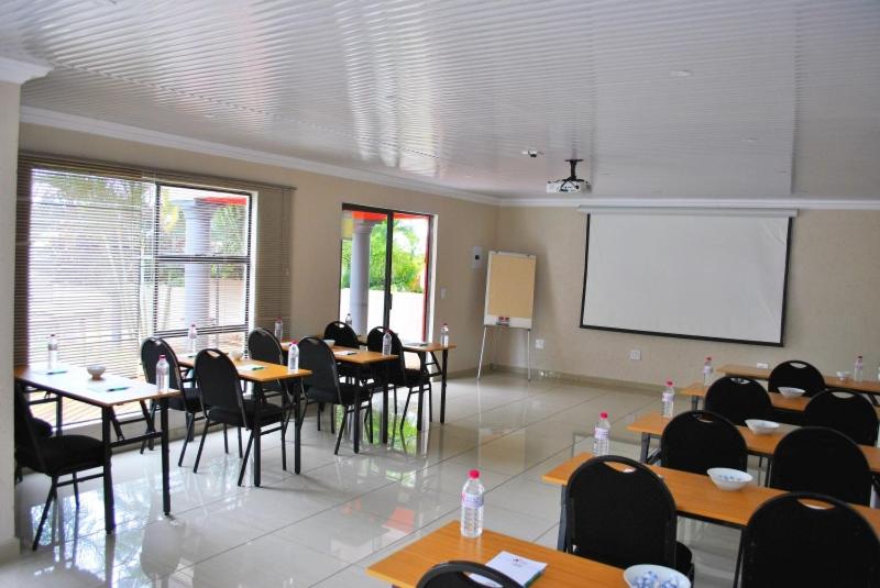 Lapologa Bed & Breakfast