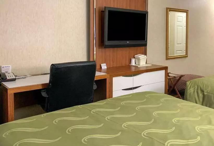 فندق على الطريق Quality Inn Near Toms River Corporate Park