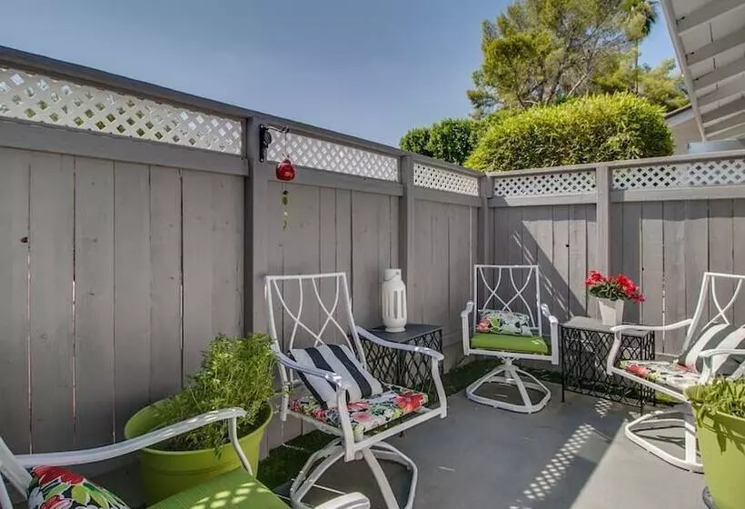 پانسیون Designer Condo In Hip Zen Yard! Midtown Phoenix!