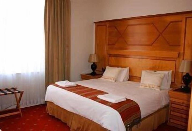 The Sandringham Bed & Breakfast And Self Catering