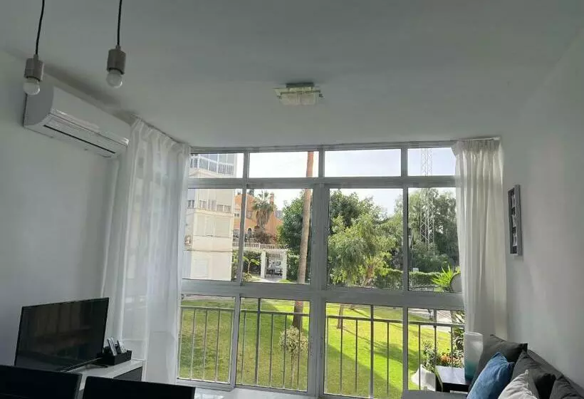 Apartamento Con Piscina Y Barbacoa