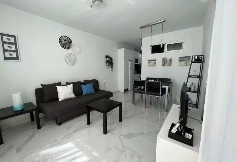 Apartamento Con Piscina Y Barbacoa