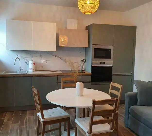 Casina Elena   Viareggio Centro