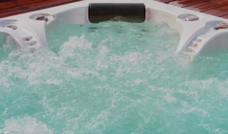 La Petite Duchesse   Jaccuzzi