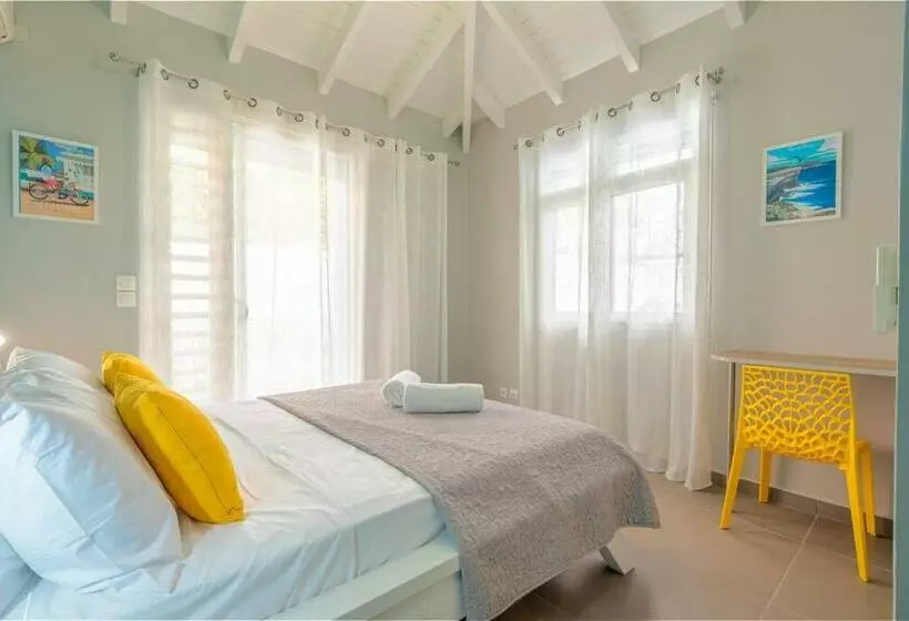 Villa De Standing Avec Piscine Au Gosier