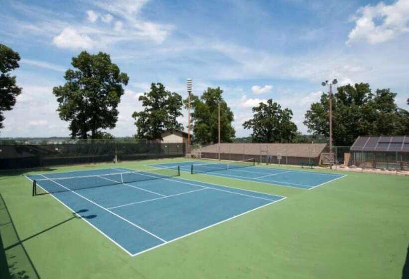 Matchplay Resort Amenities W/ Indoor Pool Comfort Meets Style And Fun!