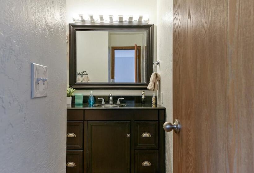 Matchplay Resort Amenities W/ Indoor Pool Comfort Meets Style And Fun!