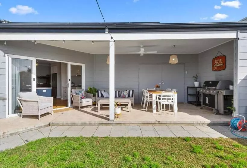 Normanville Beach Side Escape