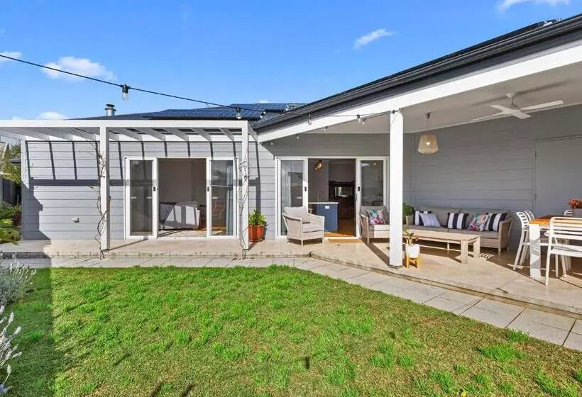 Normanville Beach Side Escape