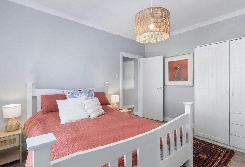 Normanville Beach Side Escape