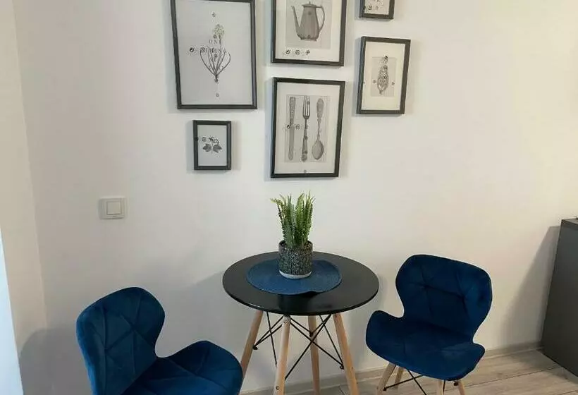 105   Top Of The City